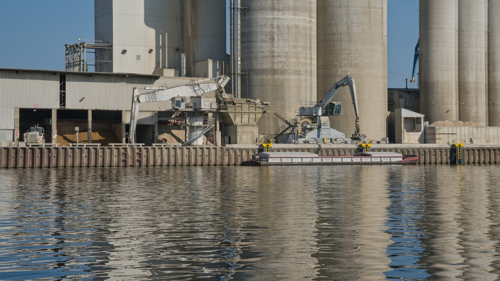 CO2 emissions from cement plants could soon be stored deep underground.